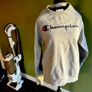 Women’s size, small namebrand sweatshirts